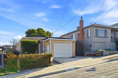 1342 S 57th St, Richmond, CA, 94804-4806 | Card Image