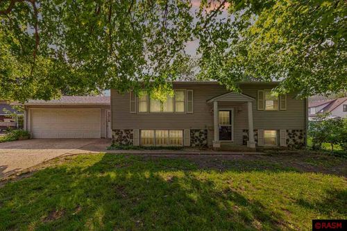 116 Selby Ave, Owatonna, MN, 55060-2830 | Card Image