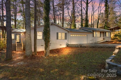 550 Kinross Dr, Flat Rock, NC, 28731-9540 | Card Image