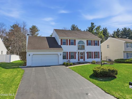 24 Squire Road, Schenectady, NY, 12304 | Card Image
