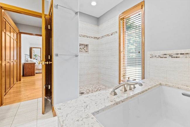 11 Walnut St, House other with 3 bedrooms, 3 bathrooms and 6 parking in Assonet MA | Image 26