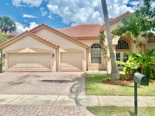 6469 Bay Island Ct, West Palm Beach, FL, 33411-6448 | Card Image