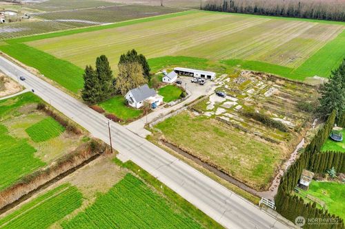 702 N Washington St, Everson, WA, 98247-9319 | Card Image