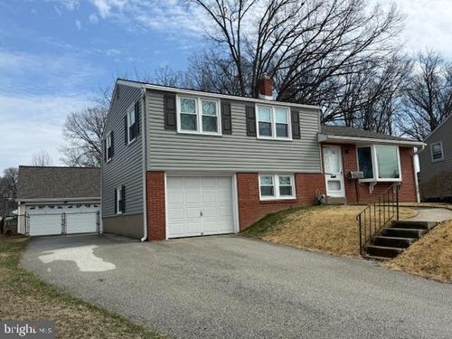 902 Eisenhower Ave, WOODLYN, PA, 19094-1010 | Card Image