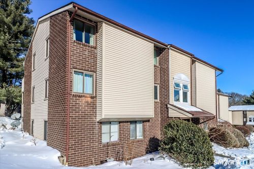 c53-7 Padanaram Rd, Danbury, CT, 06811-5721 | Card Image
