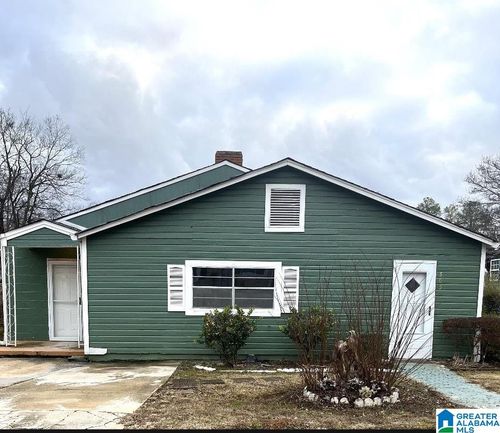 505 64th St, Fairfield, AL, 35064-1980 | Card Image