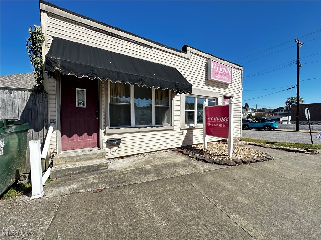 654 S Zane Hwy, Martins Ferry, OH 43935