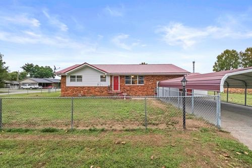 828 Park Street, Worthington, KY, 41183 | Card Image