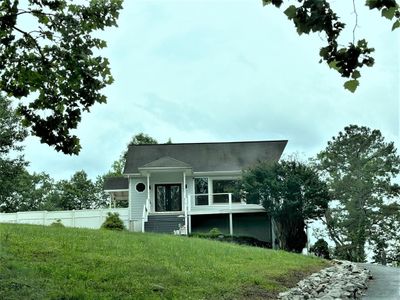 520 River Front Drive, House other with 3 bedrooms, 2 bathrooms and 1 parking in Sparta TN | Image 1