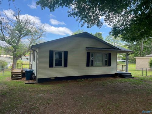 909 Snowden Cir, Boaz, AL, 35957-1145 | Card Image