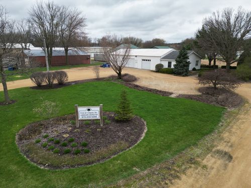1283 Kysor Dr, BYRON, IL, 61010-8828 | Card Image