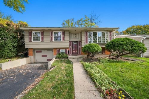 1032 Valley Stream Dr, Wheeling, IL, 60090-3951 | Card Image