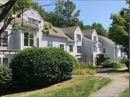 34-34 Salem Pl, Amherst, MA, 01002-1887 | Card Image