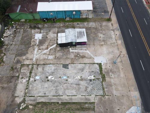 1866 N Foster Dr, Baton Rouge, LA, 70806-1005 | Card Image