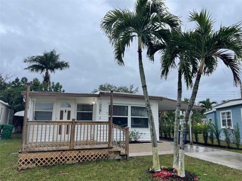 8580 Sw 23rd Pl, Davie, FL, 33324-5355 | Card Image