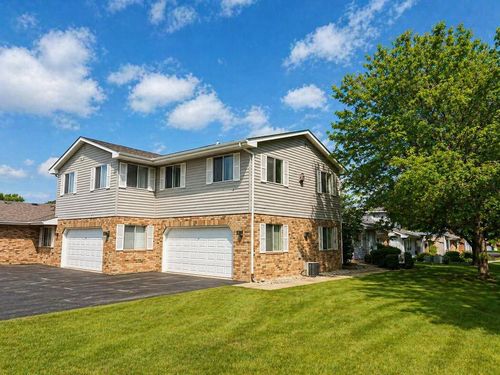 unit-103-1117 N Sunnyslope Dr, Mount Pleasant, WI, 53406-6360 | Card Image