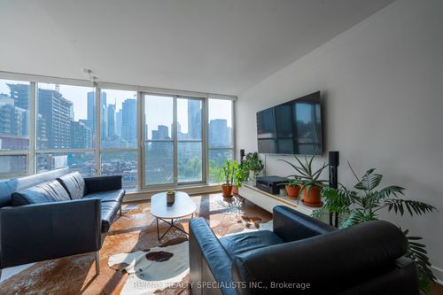 810-320 Richmond St E, Toronto, ON, M5A1P9 | Card Image
