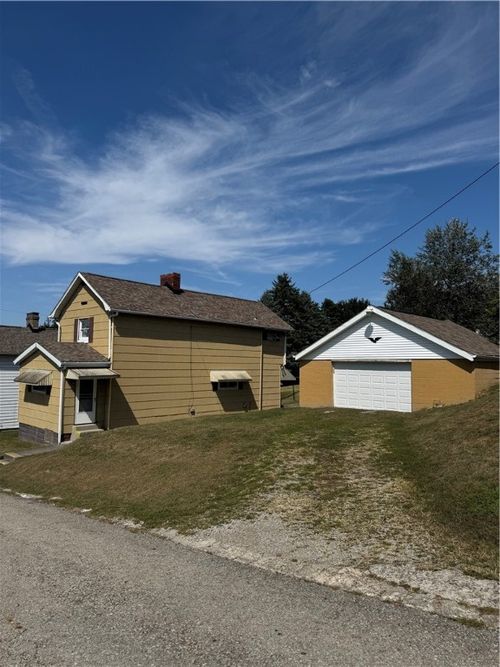 109 Brown Rd, Fayette City, PA, 15438-1035 | Card Image