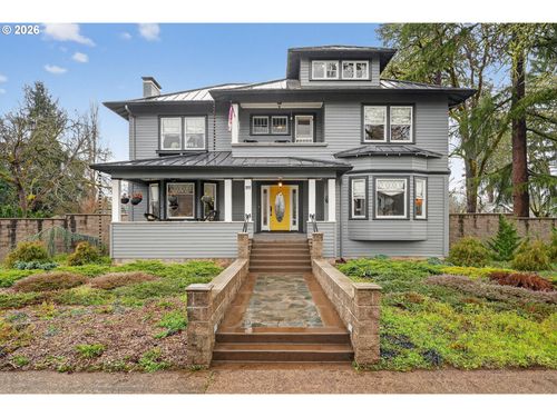 211 S 3rd St, Cottage Grove, OR, 97424-2102 | Card Image