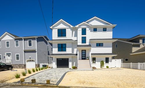 39 Weaver Dr, MANAHAWKIN, NJ, 08050-5331 | Card Image
