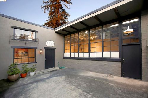2946 Macarthur Blvd, Oakland, CA, 94602 | Card Image