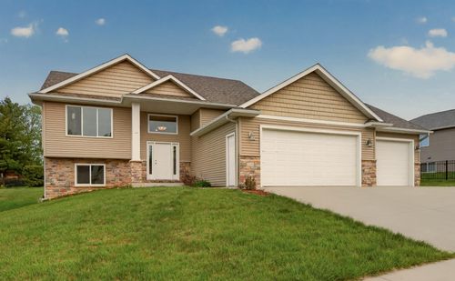 2350 Ponderosa Dr Sw, Rochester, MN, 55902-1207 | Card Image