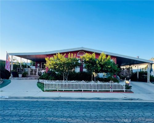 1250 Cabrillo Dr, Hemet, CA, 92543-2651 | Card Image