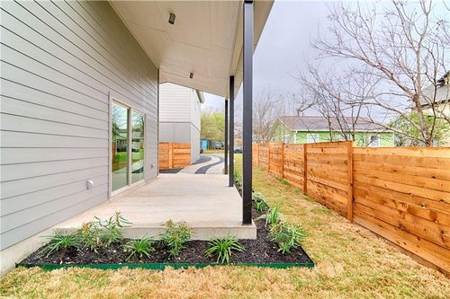 b-904 E 54th St, Austin, TX, 78751-1706 | Card Image