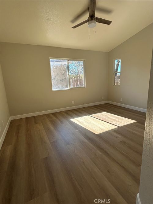 722 E Avenue J6, Lancaster, CA, 93535-1237 | Card Image