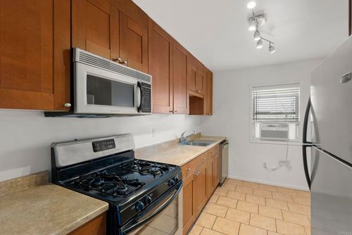 8-4633 Bancroft Street, San Diego, CA, 92116 | Card Image
