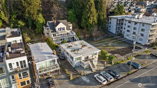 1788 Alki Ave Sw, Seattle, WA, 98116-1968 | Card Image