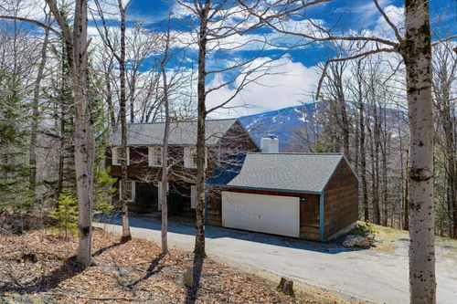4 Pearl Buck Dr, Winhall, VT, 05340-8826 | Card Image