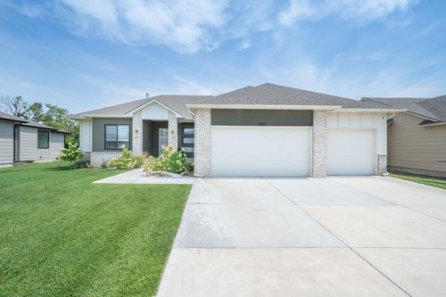 2536 N Emerald Ct, Andover, KS, 67002-7676 | Card Image