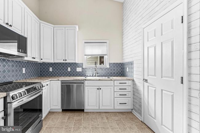 131 - 131 Square Rigger Way, Condo with 3 bedrooms, 2 bathrooms and null parking in SOLOMONS MD | Image 14