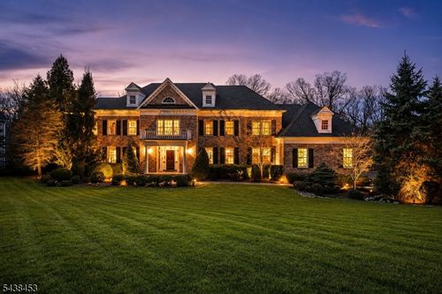 56 Will Ln, Watchung, NJ, 07069-6435 | Card Image