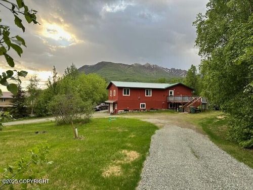 19333 Wildwood Dr, Chugiak, AK, 99567-6471 | Card Image