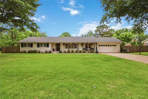 1535 E Harold St, Fayetteville, AR, 72703-3826 | Card Image