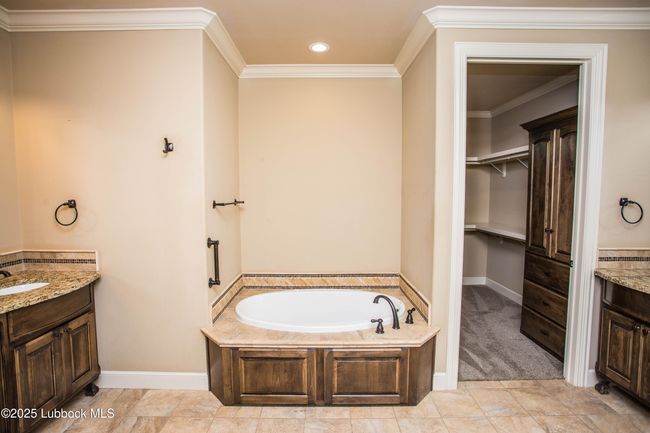 2409 Juniper Dr, House other with 3 bedrooms, 2 bathrooms and null parking in Lamesa TX | Image 29