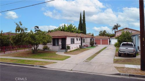 6901 San Luis Ave, Bell, CA, 90201-6789 | Card Image