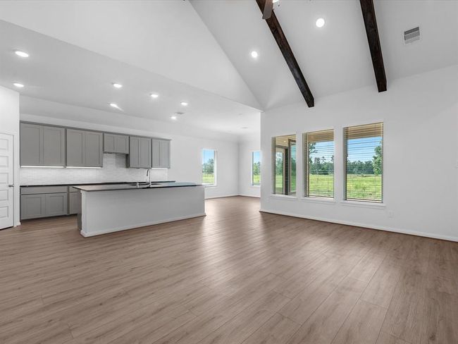 401 County Road 3081, House other with 4 bedrooms, 3 bathrooms and 3 parking in Cleveland TX | Image 6