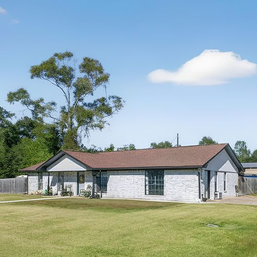 355 County Road 761, Buna, TX, 77612-6167 | Card Image