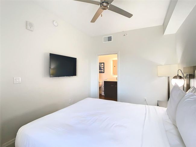 3327 - 14501 Grove Resort Avenue, Condo with 3 bedrooms, 3 bathrooms and null parking in Winter Garden FL | Image 47