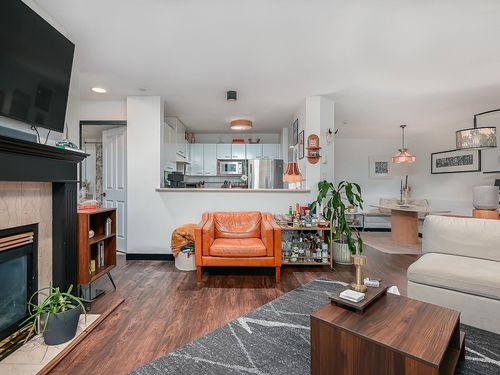 305-4425 Halifax St, Burnaby, BC, V5C6P2 | Card Image