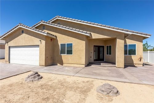 26826 Silver Lakes Pkwy, Helendale, CA, 92342-7853 | Card Image