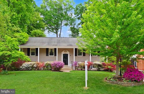 8519 Buckboard Dr, ALEXANDRIA, VA, 22308-2211 | Card Image
