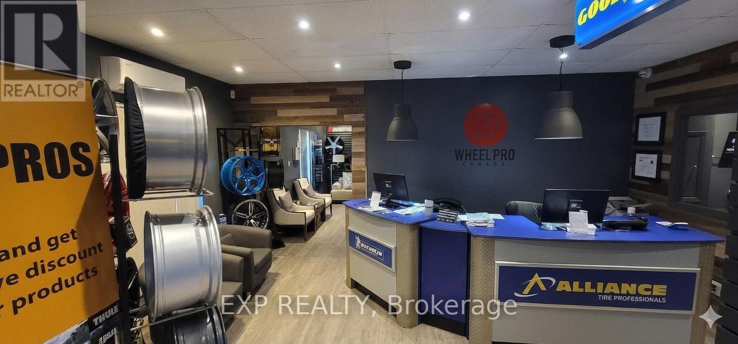 Business Opportunity in Toronto (York University Heights) 2