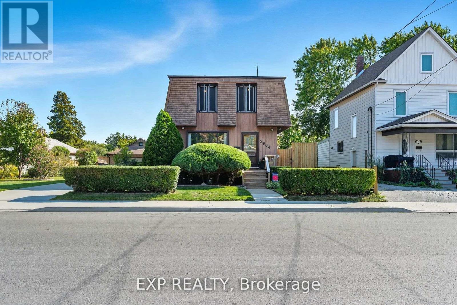 Residential in Niagara Falls (Hospital) 2