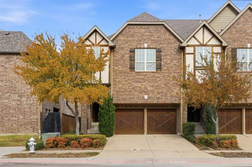 555 Waterloo Dr, Lewisville, TX, 75067-5408 | Card Image