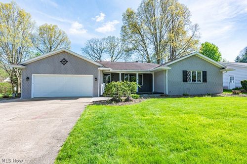 5841 Sharon Dr, Boardman, OH, 44512-3727 | Card Image