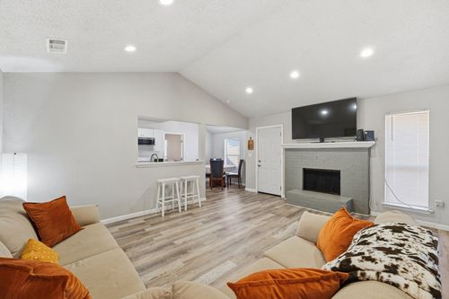 2306 Carol Good Ln, Carrollton, TX, 75006-1741 | Card Image